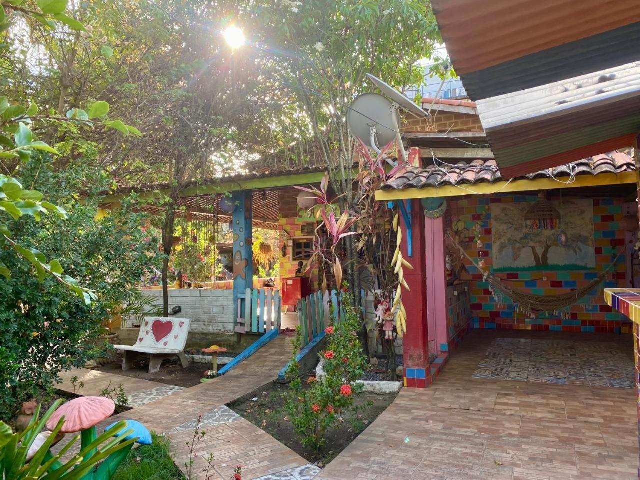 Pousada Casa Colorida Hotel ปอร์โต จิ กาลินญาส ภายนอก รูปภาพ